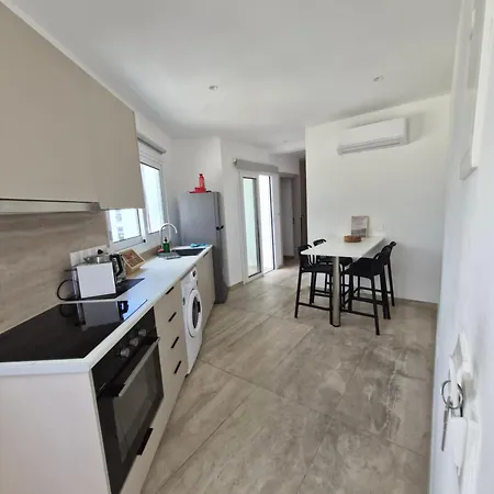 J Aurora * Nicosia