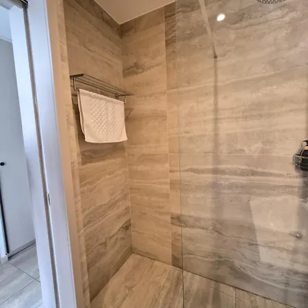 J Aurora Apartman Nicosia